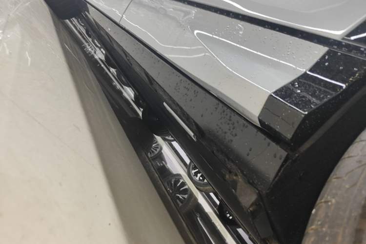 Used BYD Song L EV 2025 662 km Advanced Intelligent Driving Version Left Side Sill