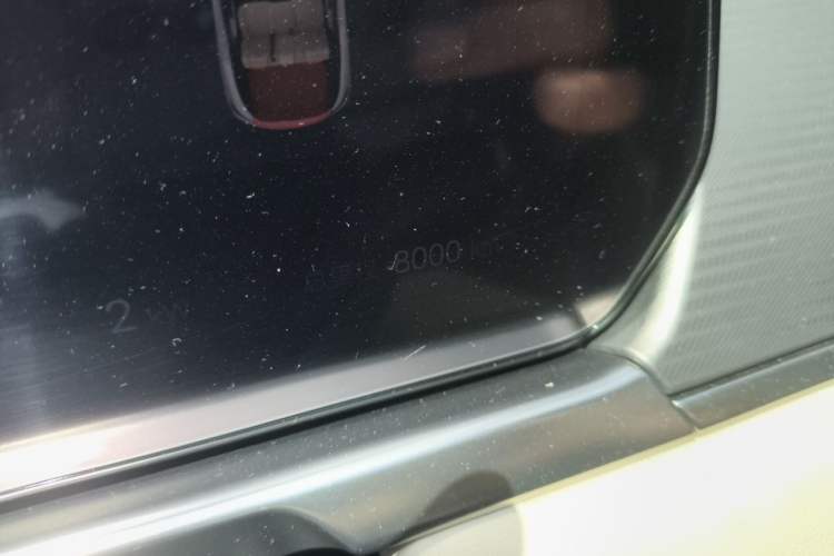 Used BYD Song L EV 2025 550 km Excellence Version Odometer Close Up