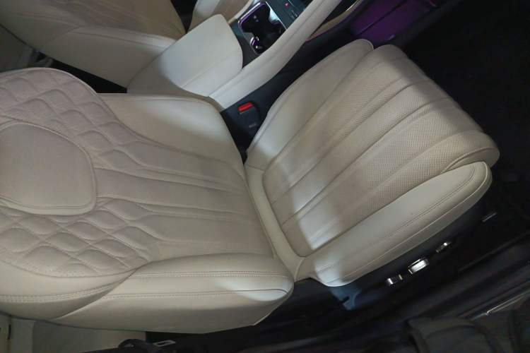 Used BYD Song L EV 2025 662 km Advanced Intelligent Driving Version Right Front Seat