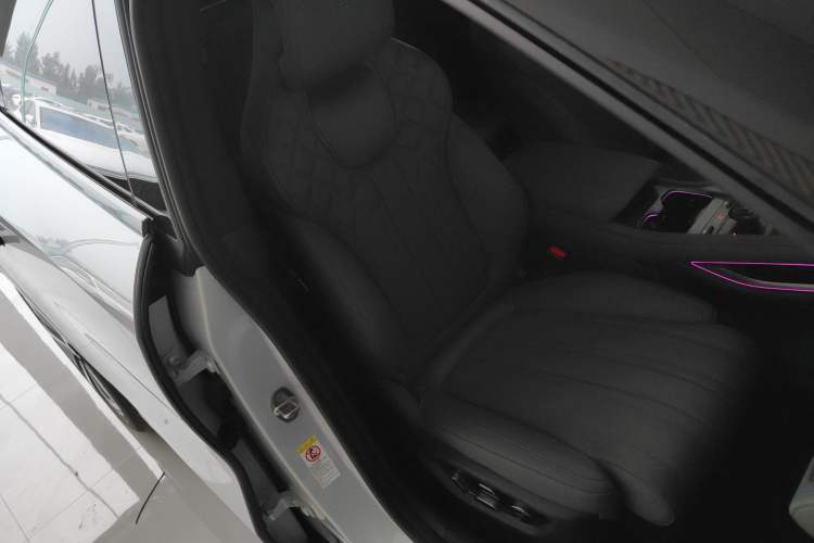 Used BYD Song L EV 2025 Intelligent Driving Version 662 km LiDAR Excellence Edition Right Front Seat