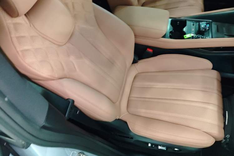 Used BYD Song L EV 2025 Intelligent Driving Version 662 km LiDAR Excellence Edition Right Front Seat