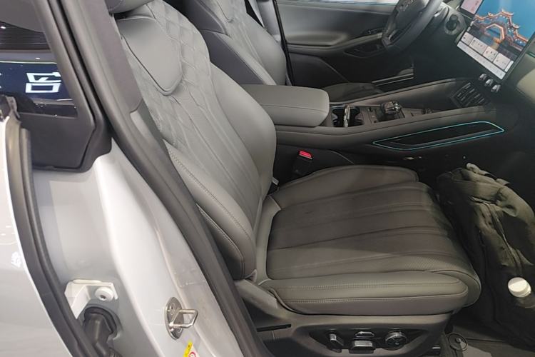Used BYD Song L EV 2025 Intelligent Driving Version 662 km LiDAR Excellence Edition Right Front Seat