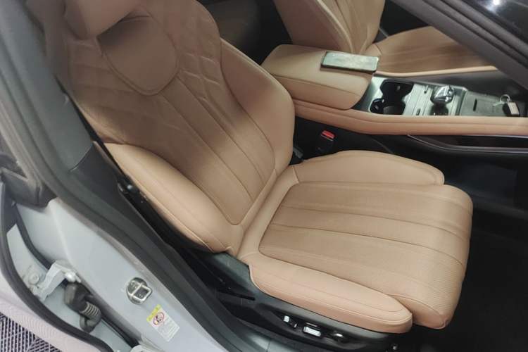 Used BYD Song L EV 2025 662 km Advanced Intelligent Driving Version Right Front Seat