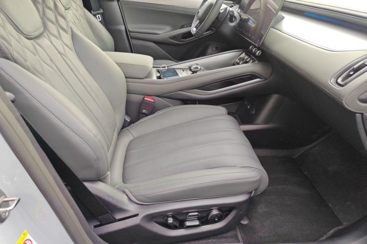 Used BYD Song L EV 2025 Intelligent Driving Version 662 km LiDAR Excellence Edition Right Front Seat