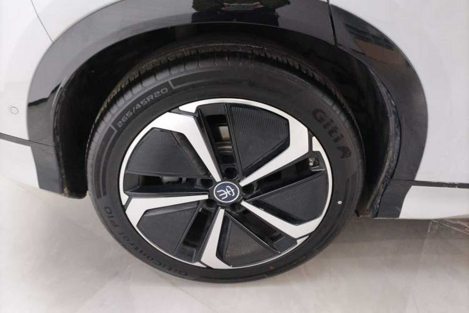 Used BYD Song L EV 2025 Intelligent Driving Version 662 km LiDAR Excellence Edition Right Rear Wheel Hub