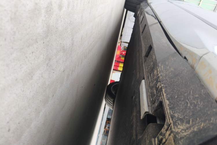 Used BYD Song L EV 2025 662 km Ultra-Range Version Right Side Sill