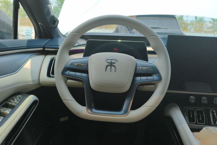 Used BYD Song L EV 2025 662 km Advanced Intelligent Driving Version Steering Wheel