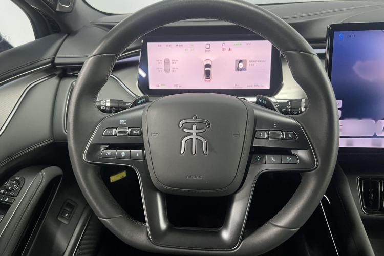 Used BYD Song L EV 2025 Intelligent Driving Version 662 km LiDAR Excellence Edition Steering Wheel
