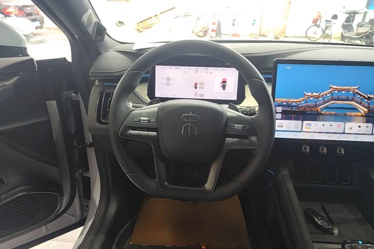 Used BYD Song L EV 2025 Intelligent Driving Version 662 km LiDAR Excellence Edition Steering Wheel