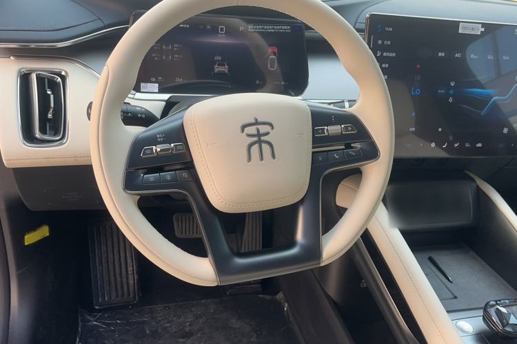 Used BYD Song L EV 2025 550 km Excellence Version Steering Wheel