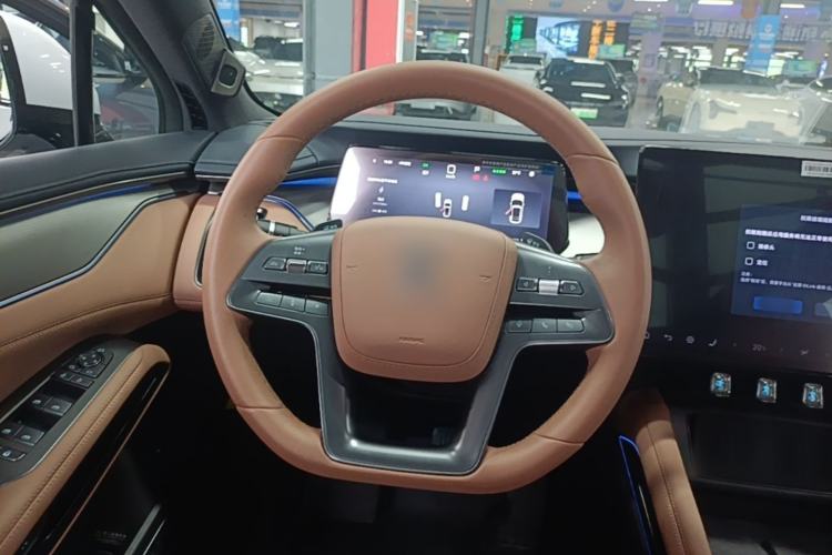 Used BYD Song L EV 2025 Intelligent Driving Version 662 km LiDAR Excellence Edition Steering Wheel