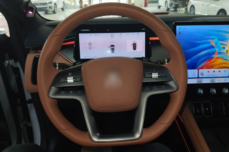 Used BYD Song L EV 2025 Intelligent Driving Version 662 km LiDAR Excellence Edition Steering Wheel