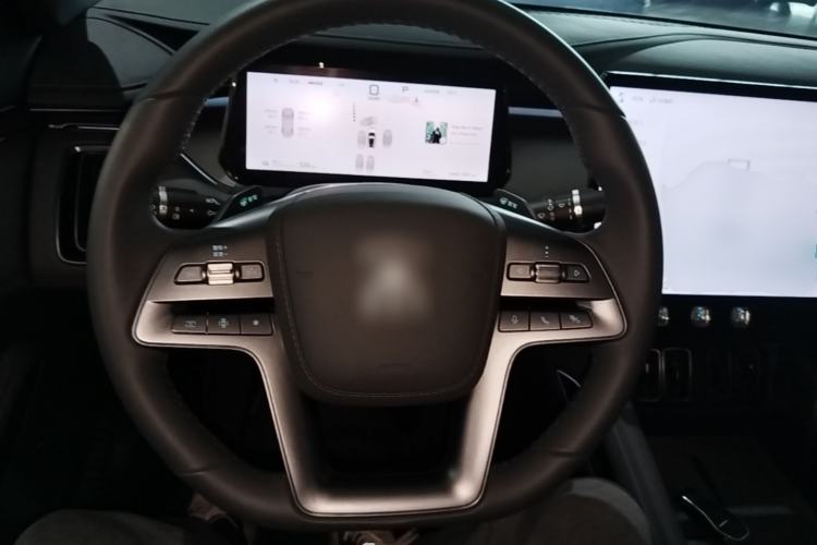 Used BYD Song L EV 2025 Intelligent Driving Version 662 km LiDAR Excellence Edition Steering Wheel