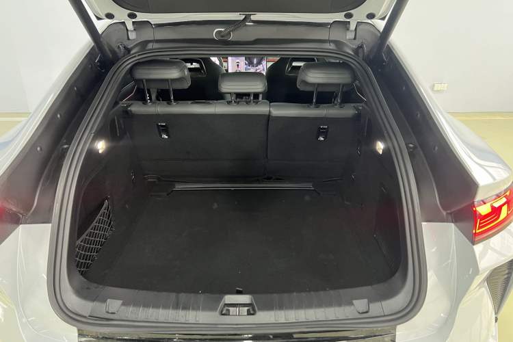 Used BYD Song L EV 2025 Intelligent Driving Version 662 km LiDAR Excellence Edition Trunk