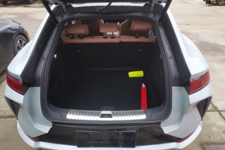 Used BYD Song L EV 2025 550 km Excellence Version Trunk