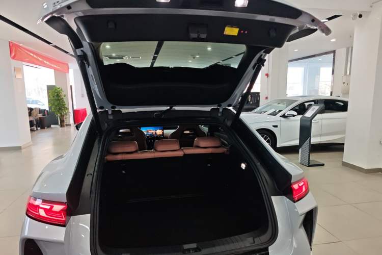 Used BYD Song L EV 2025 Intelligent Driving Version 662 km LiDAR Excellence Edition Trunk