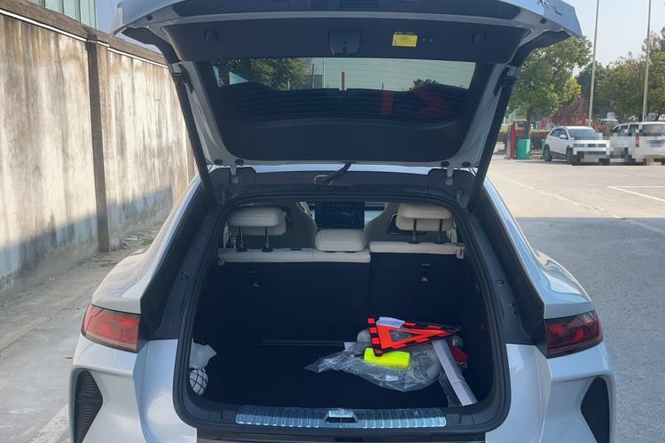 Used BYD Song L EV 2025 550 km Excellence Version Trunk