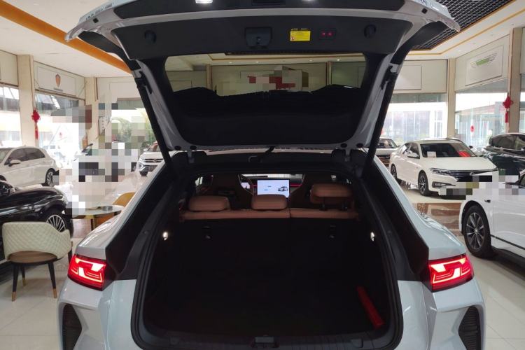 Used BYD Song L EV 2025 Intelligent Driving Version 662 km LiDAR Excellence Edition Trunk