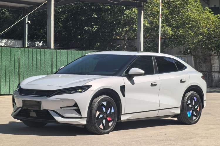 BYD Song L EV 2025 550 km Excellence Version