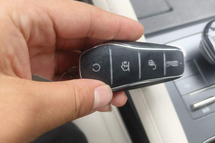 Used BYD Song L EV 2025 662 km Ultra-Range Version Vehicle Key