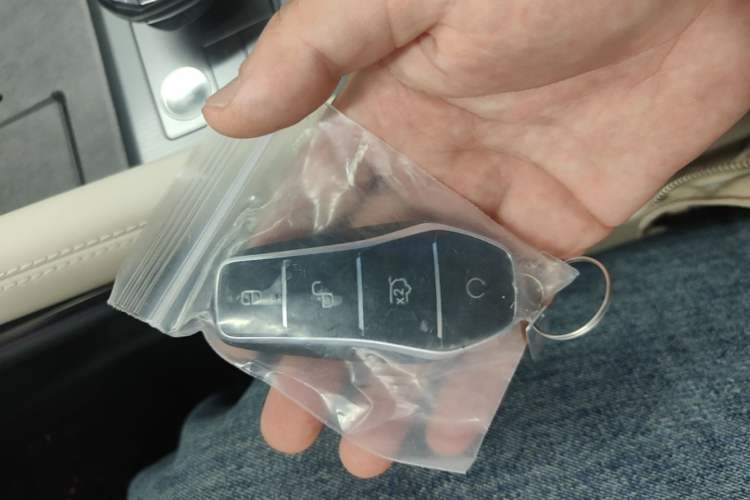 Used BYD Song L EV 2025 662 km Advanced Intelligent Driving Version Vehicle Key