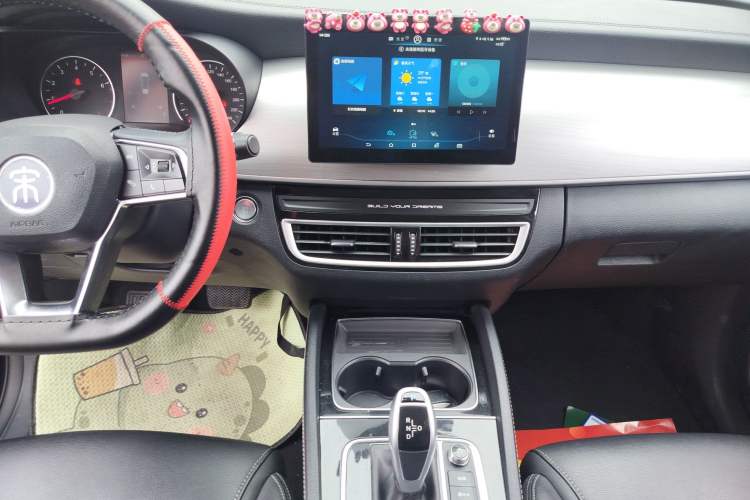 Used BYD Song MAX 2021 Upgraded Model 1.5T Automatic Luxury 6-Seater Audio And AC Panel