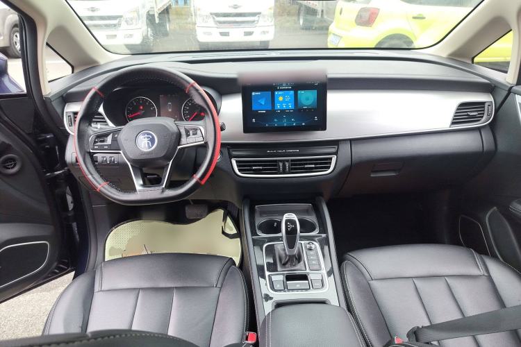 Used BYD Song MAX 2021 Upgraded Model 1.5T Automatic Luxury 6-Seater Center Console