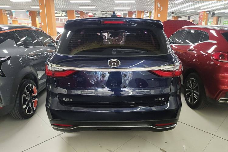 Used BYD Song MAX 2019 1.5T Automatic SmartConnect ZhiLian RuiDong Edition with 6 Seats China VI Standard Exterior 4