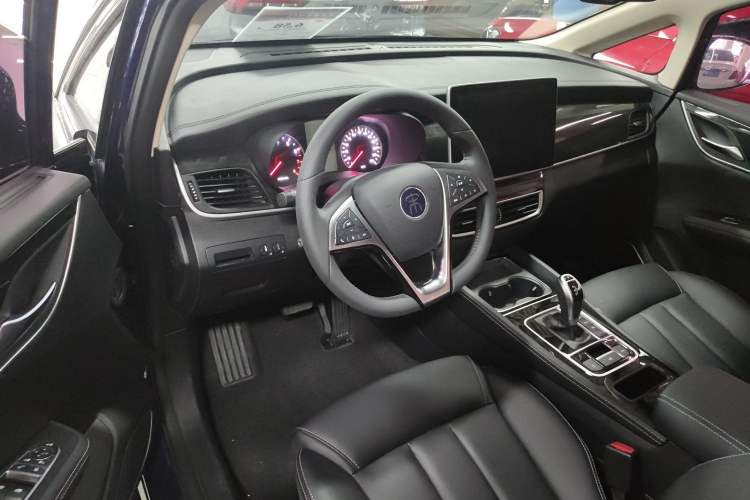 Used BYD Song MAX 2019 1.5T Automatic SmartConnect ZhiLian RuiDong Edition with 6 Seats China VI Standard Instrument Cluster