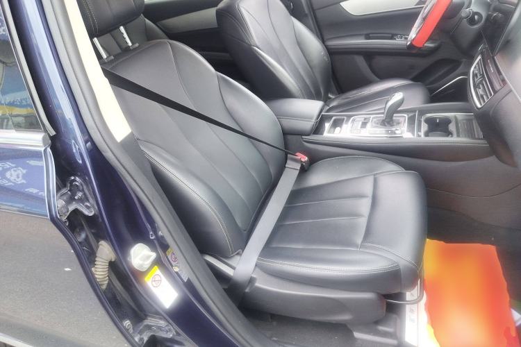 Used BYD Song MAX 2021 Upgraded Model 1.5T Automatic Luxury 6-Seater Right Front Seat