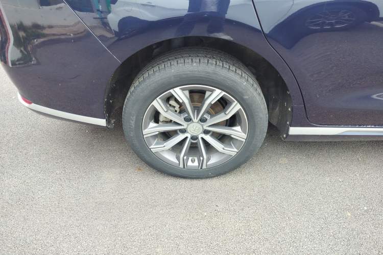Used BYD Song MAX 2021 Upgraded Model 1.5T Automatic Luxury 6-Seater Right Rear Wheel Hub