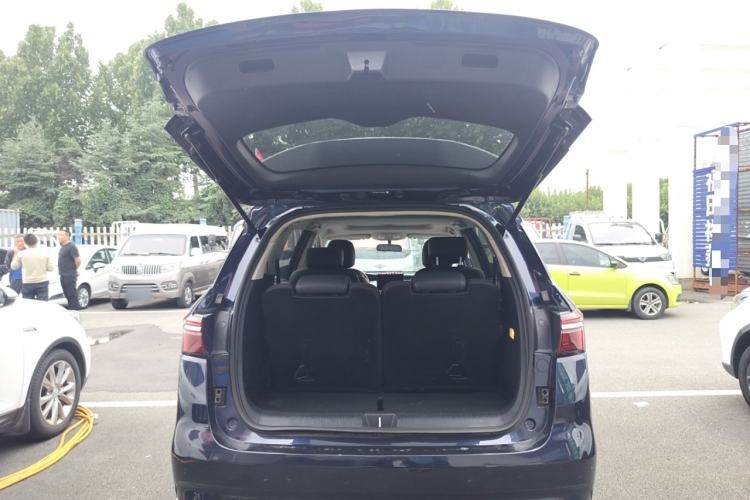 Used BYD Song MAX 2021 Upgraded Model 1.5T Automatic Luxury 6-Seater Trunk