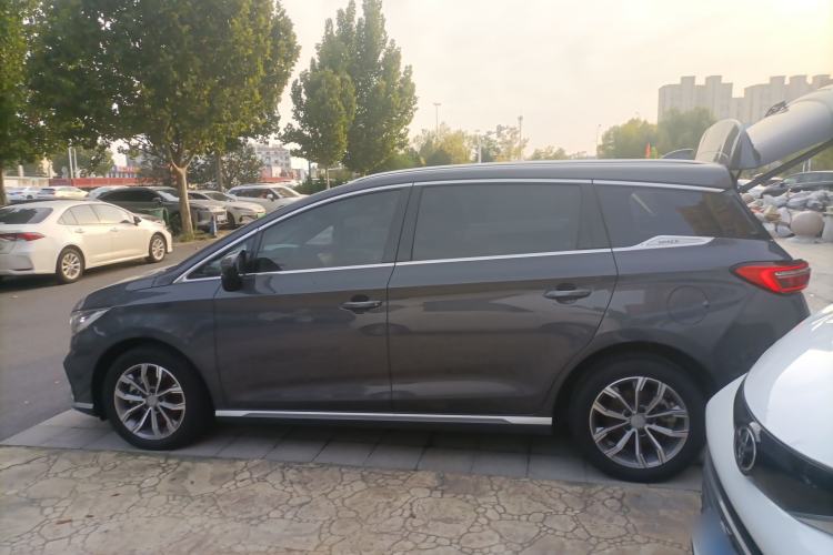 Used BYD Song MAX 2021 Upgraded Model 1.5T Automatic Luxury 7-Seater Exterior 3