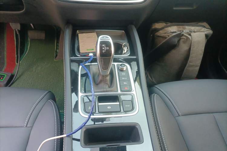 Used BYD Song MAX 2021 Upgraded Model 1.5T Automatic Luxury 7-Seater Gear Lever
