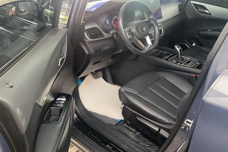 Used BYD Song MAX 2021 Upgraded Model 1.5T Automatic Luxury 7-Seater Interior 2