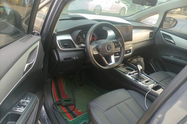 Used BYD Song MAX 2021 Upgraded Model 1.5T Automatic Luxury 7-Seater Interior 3