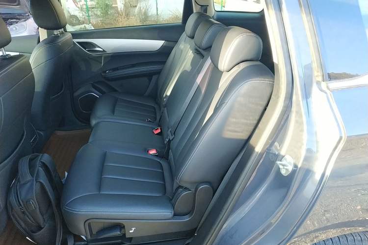 Used BYD Song MAX 2021 Upgraded Model 1.5T Automatic Luxury 7-Seater Left Rear Seat