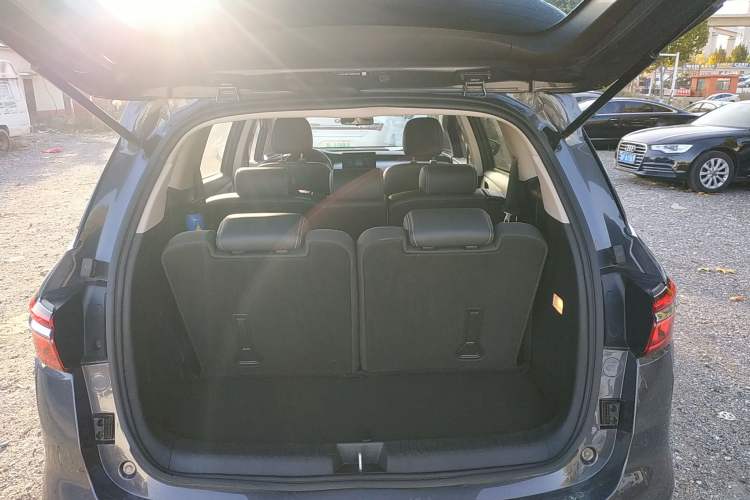 Used BYD Song MAX 2021 Upgraded Model 1.5T Automatic Luxury 7-Seater Trunk