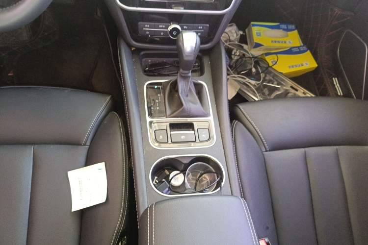 Used BYD Song MAX 2018 1.5T Automatic Smart Connect Elite Model with 6 Seats Gear Lever