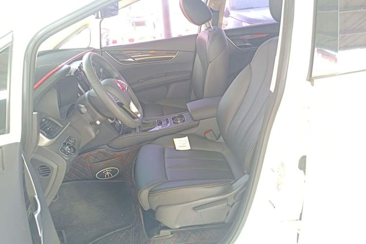 Used BYD Song MAX 2018 1.5T Automatic Smart Connect Elite Model with 6 Seats Left Front Seat