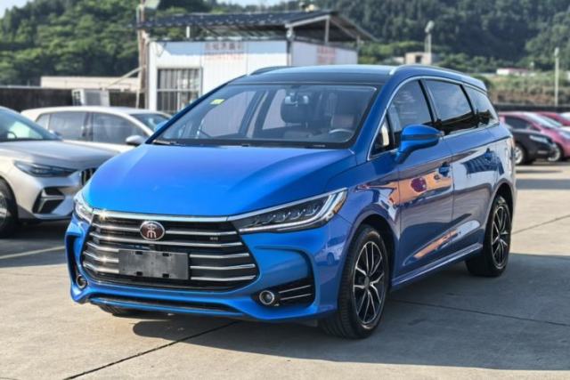 Used BYD Song MAX 2017 1.5T Automatic Smart Connect Elite 7-Seater