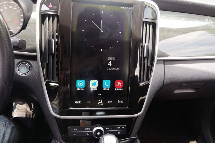 Used BYD Song MAX 2017 1.5T Automatic Smart Connect Luxury 7-Seater Audio And AC Panel
