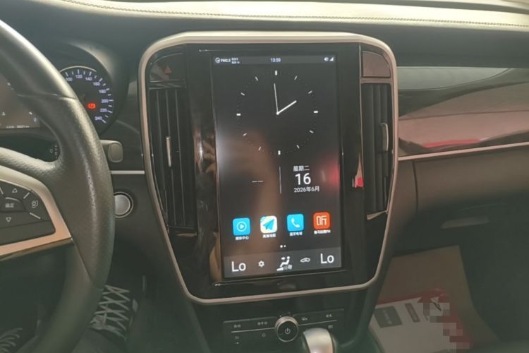 Used BYD Song MAX 2017 1.5T Automatic Smart Connect Elite 7-Seater Audio And AC Panel