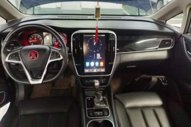 Used BYD Song MAX 2017 1.5T Automatic Smart Connect Luxury 7-Seater Audio And AC Panel