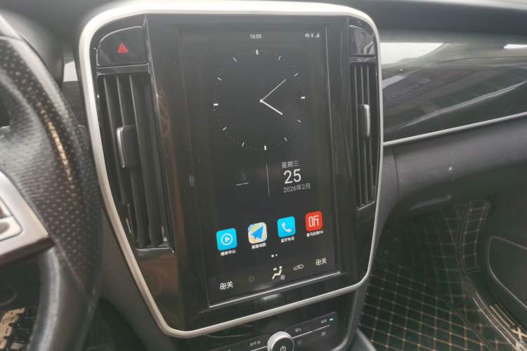 Used BYD Song MAX 2017 1.5T Automatic Smart Connect Luxury 7-Seater Audio And AC Panel