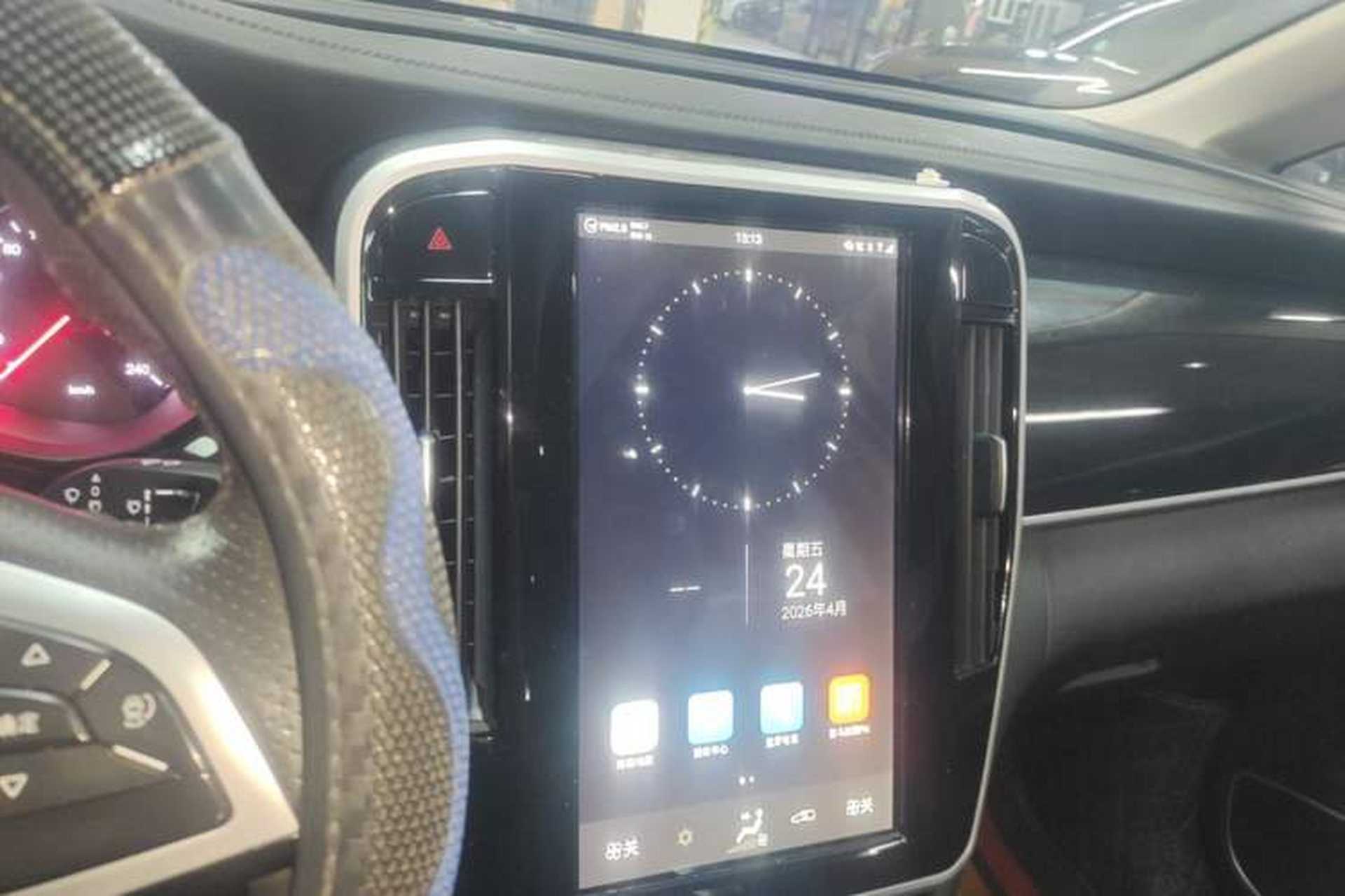 Used BYD Song MAX 2017 1.5T Automatic Smart Connect Elite 7-Seater Audio And AC Panel
