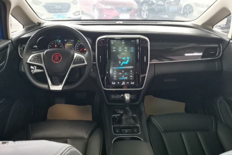 Used BYD Song MAX 2017 1.5T Automatic Smart Connect Elite 7-Seater Center Console
