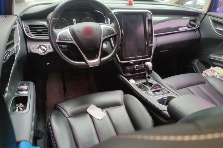 Used BYD Song MAX 2017 1.5T Automatic Smart Connect Elite 7-Seater Center Console