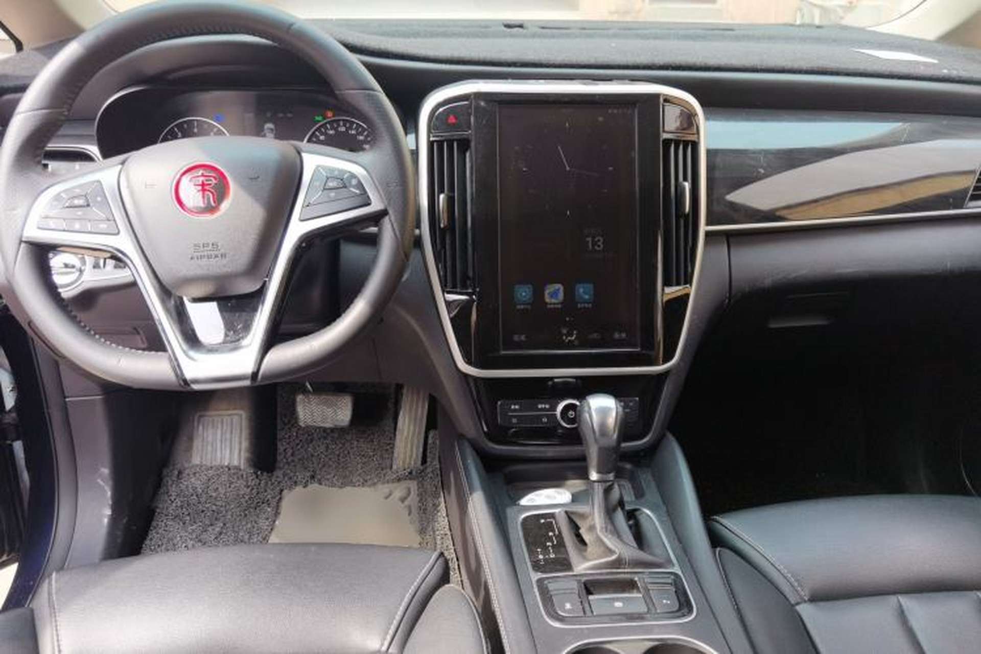 Used BYD Song MAX 2017 1.5T Automatic Smart Connect Luxury 7-Seater Center Console