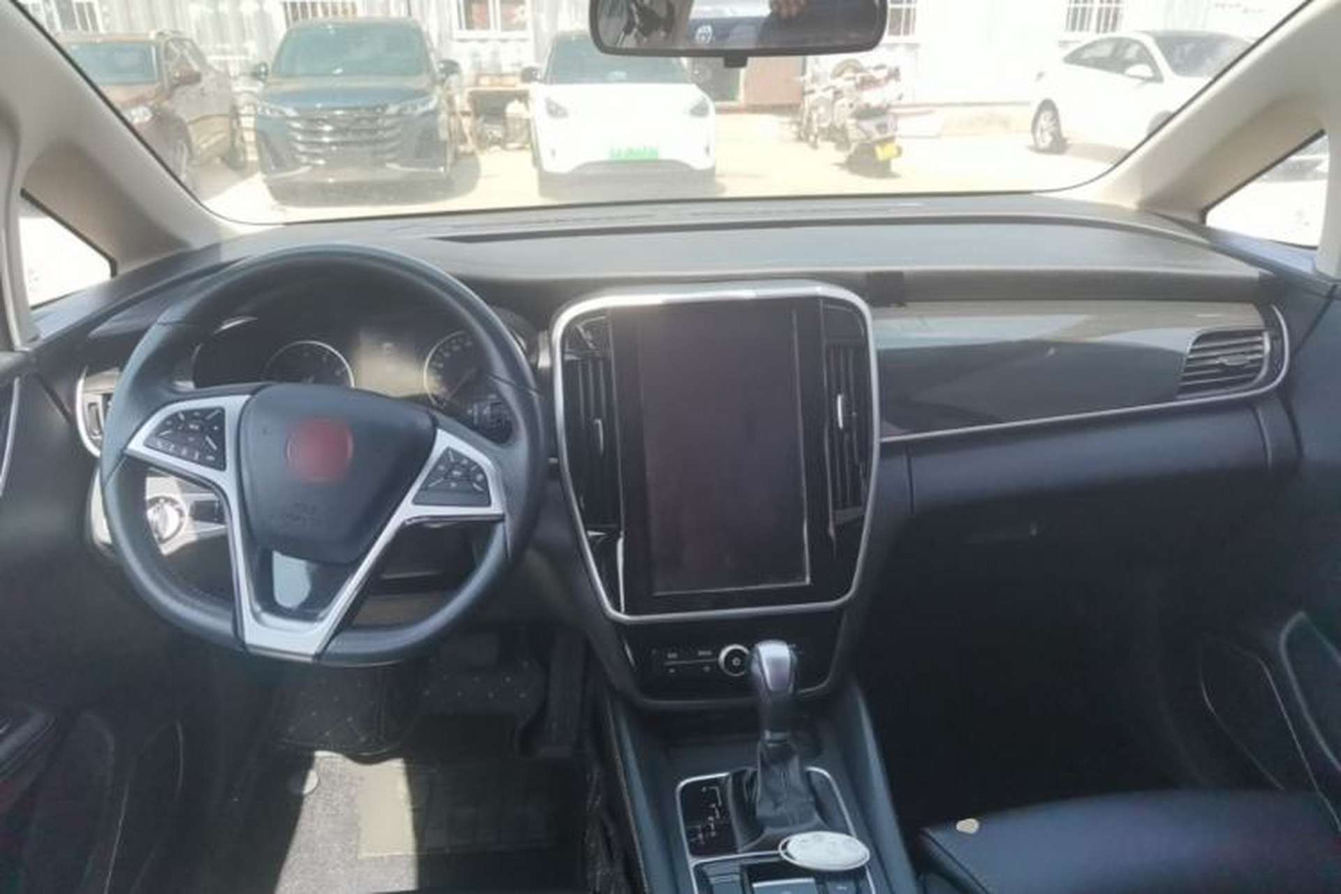 Used BYD Song MAX 2017 1.5T Automatic Smart Connect Elite 7-Seater Center Console